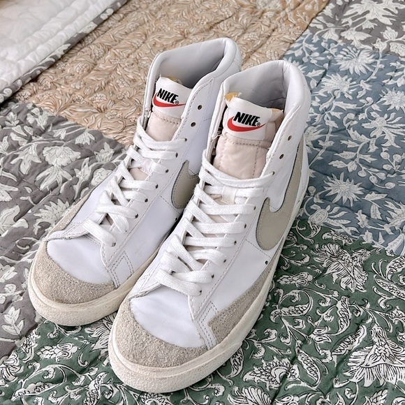 Nike Women’s Blazer '77 Vintage Mid Light Bone Sneaker Size 8 - Picture 15 of 15